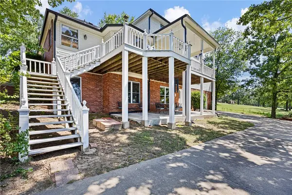 8 Ridgeline Dr, Russellville, AR 72802