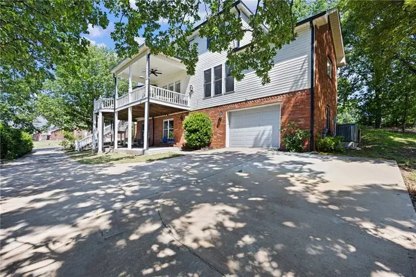 8 Ridgeline Dr, Russellville, AR 72802