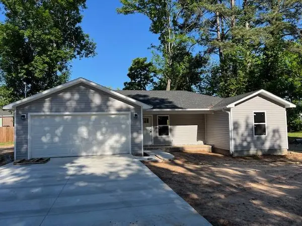 1620 Boston Pl, Russellville, AR 72801