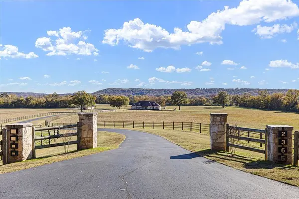 2365 W Gum Log, Russellville, AR 72802