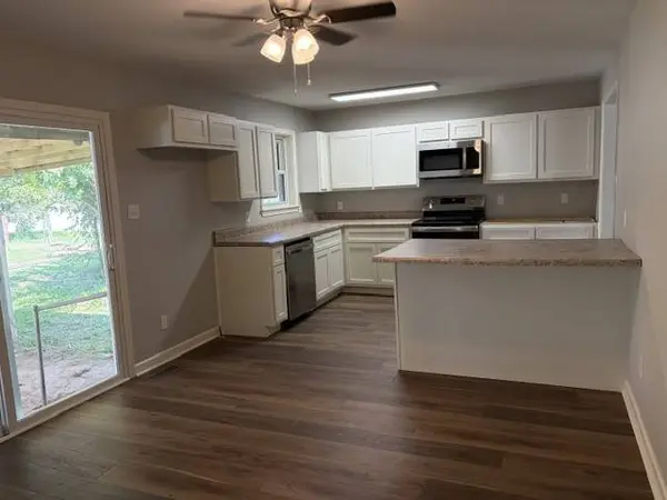 418 Rock St, Dardanelle, AR 72834
