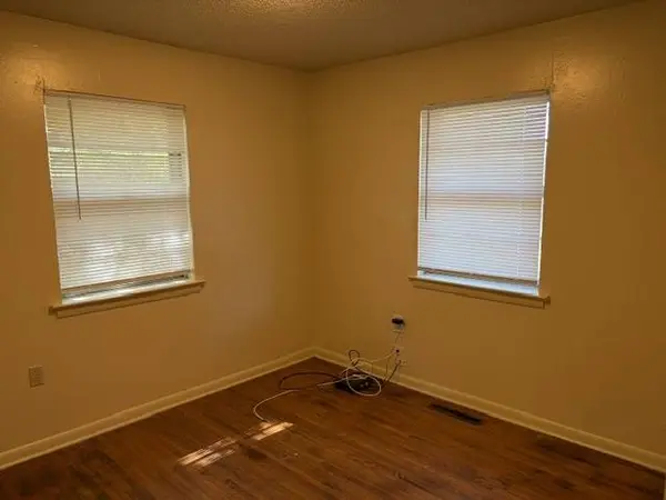 1414 Boston Pl, Russellville, AR 72801