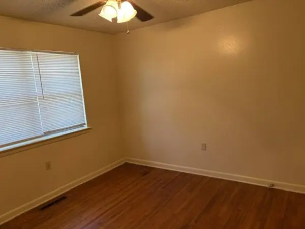 1414 Boston Pl, Russellville, AR 72801