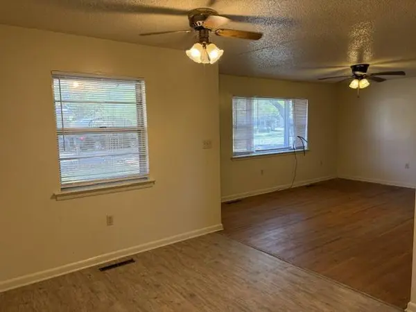 1414 Boston Pl, Russellville, AR 72801