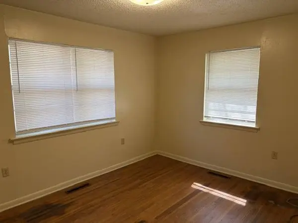 1414 Boston Pl, Russellville, AR 72801