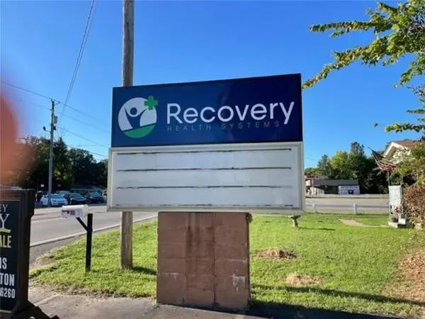 618 S Knoxville Ave, Russellville, AR 72801