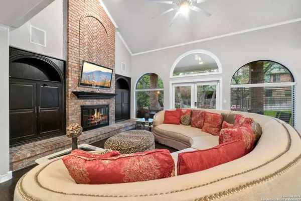 8 Rogers Wood, San Antonio, TX 78248