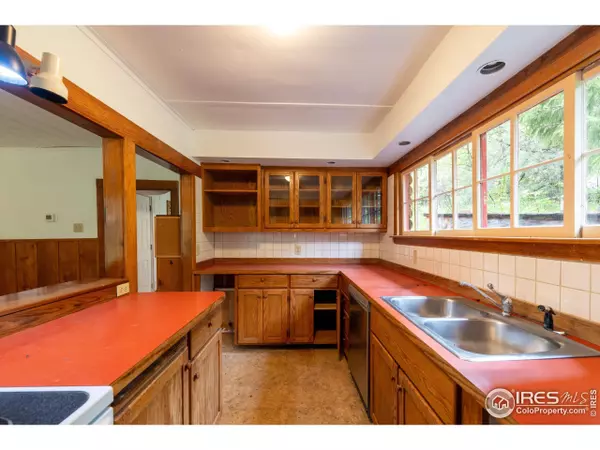 35106 Boulder Canyon Dr, Boulder, CO 80302