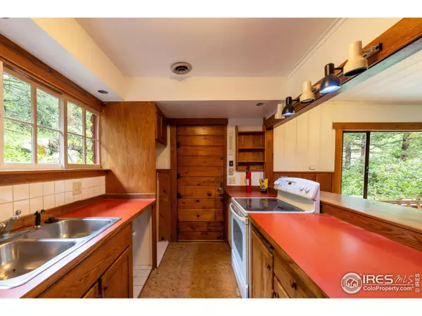 35106 Boulder Canyon Dr, Boulder, CO 80302