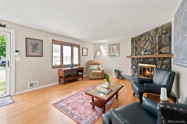6521 S Logan ST, Centennial, CO 80121