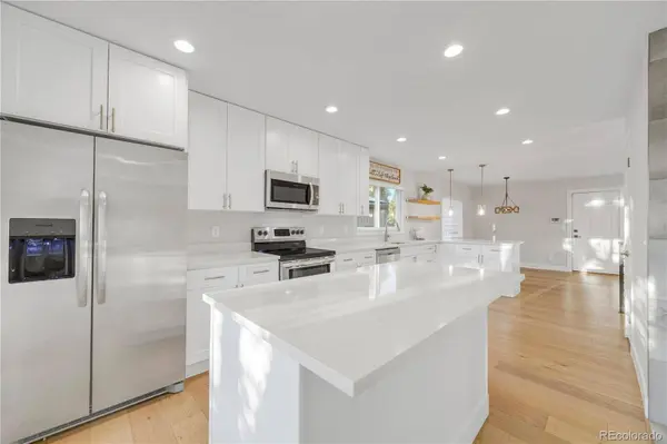 3955 S Uinta ST