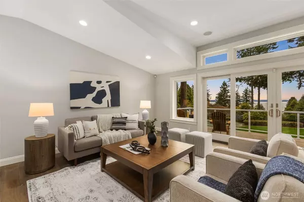 13535 8th AVE NW, Seattle, WA 98177