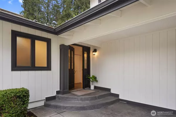 12419 NE 72nd ST, Kirkland, WA 98033