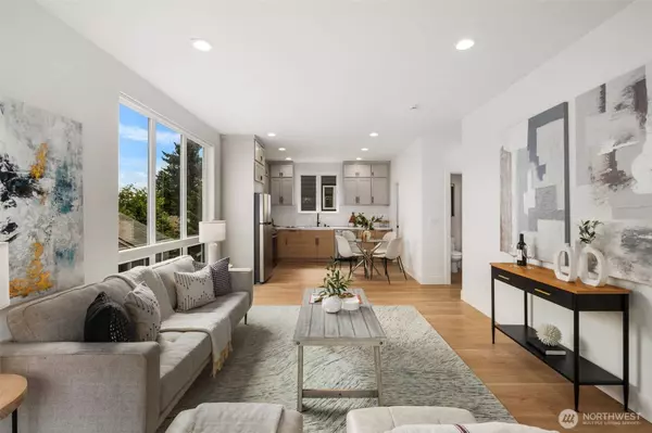 931 N 92nd ST #B, Seattle, WA 98103