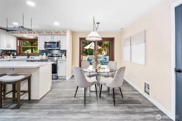 31828 NE 103rd ST, Carnation, WA 98014