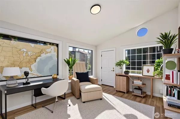 5502 NE 10th ST, Renton, WA 98059