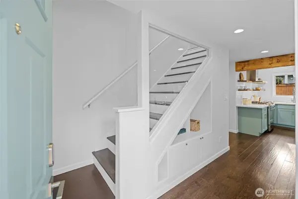 3410 77th AVE SE, Mercer Island, WA 98040