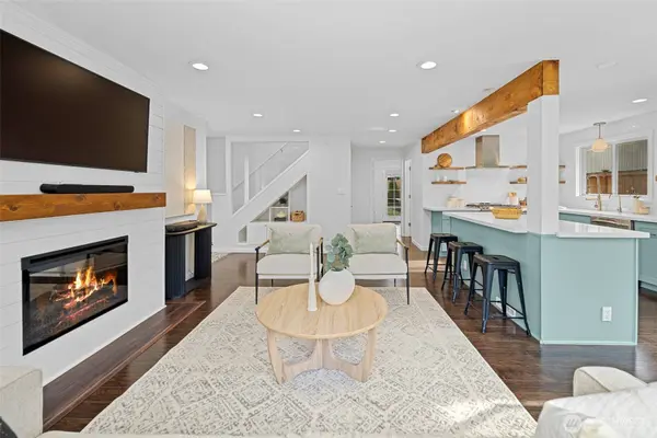 3410 77th AVE SE, Mercer Island, WA 98040