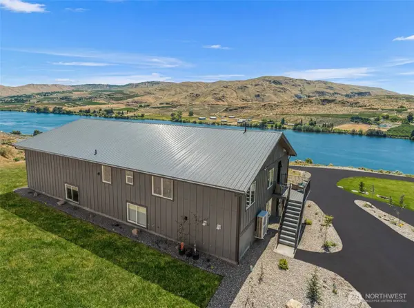 42 Osprey Nest RD, Pateros, WA 98846