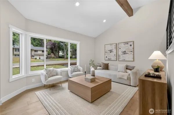 17409 NE 136th ST, Redmond, WA 98052