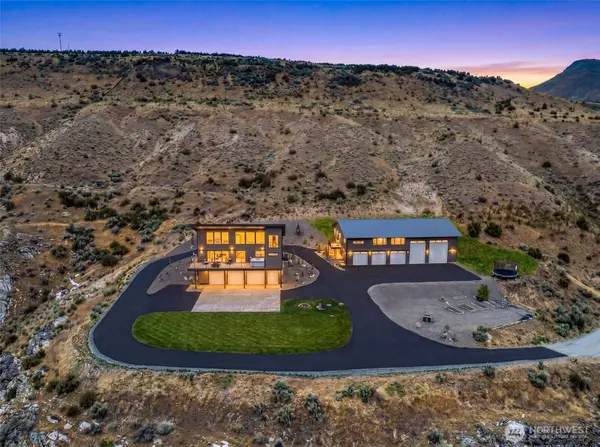 44 A Osprey Nest RD, Pateros, WA 98846