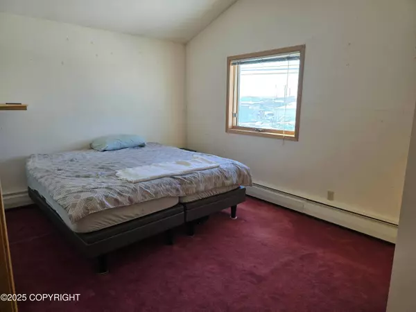 6155 Herman ST, Barrow, AK 99723