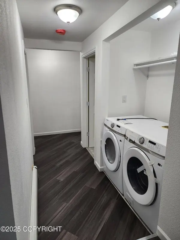 6949 Ahmaogak ST, Barrow, AK 99723