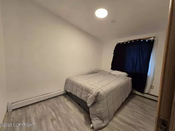 6108 Herman ST, Barrow, AK 99723