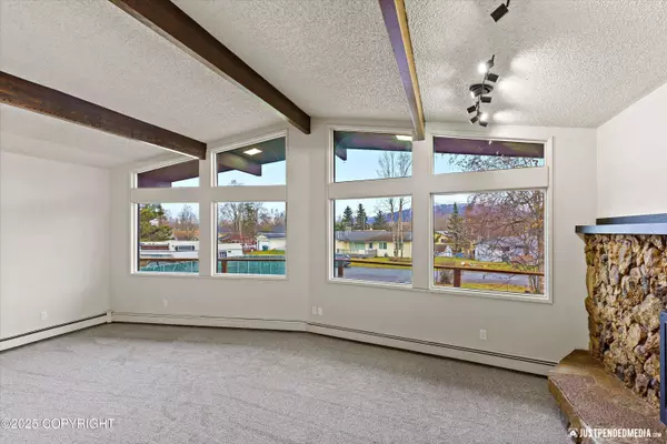 1749 Brink DR, Anchorage, AK 99504