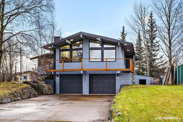 1749 Brink DR, Anchorage, AK 99504