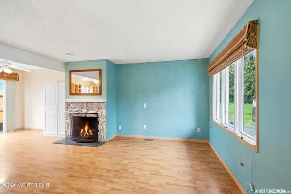 2921 W 29TH AVE 8B, Anchorage, AK 99517