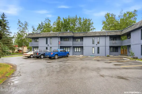 2921 W 29TH AVE 8B, Anchorage, AK 99517
