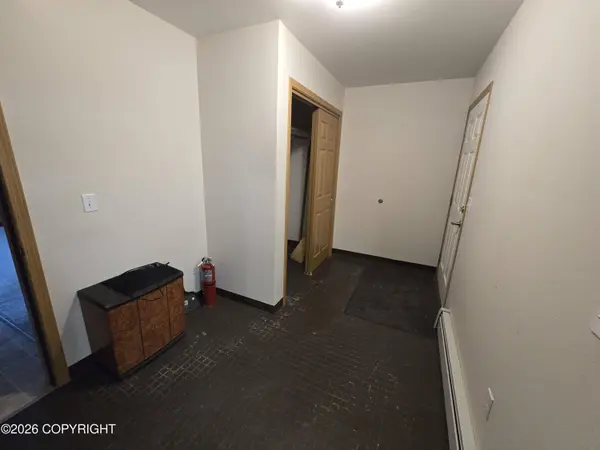 8442 Sanatu ST, Barrow, AK 99723