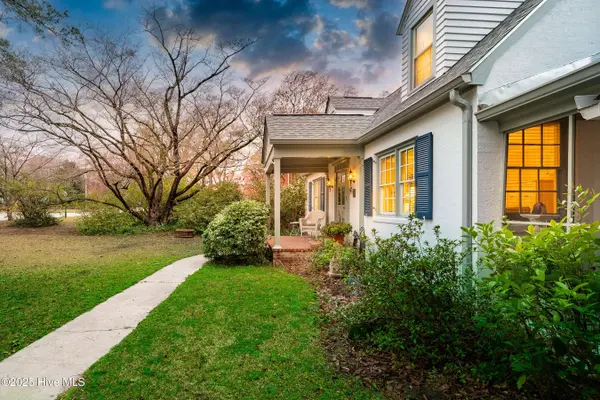 2003 E 5th ST, Greenville, NC 27858