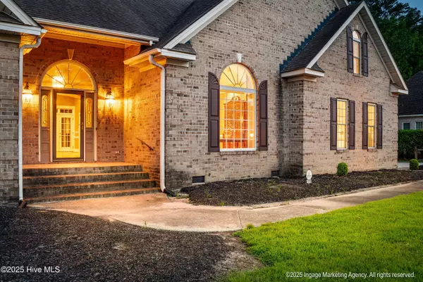 1700 Bloomsbury RD, Greenville, NC 27858