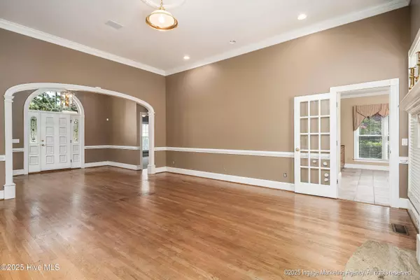 1700 Bloomsbury RD, Greenville, NC 27858