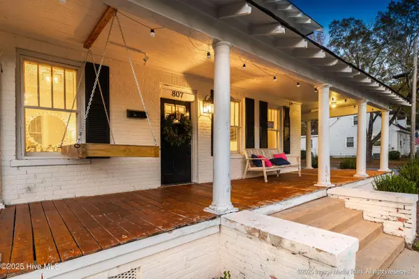 807 E 3rd ST, Greenville, NC 27858