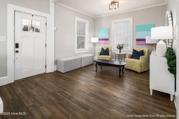 807 E 3rd ST, Greenville, NC 27858