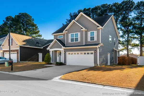 825 Jade LN, Winterville, NC 28590