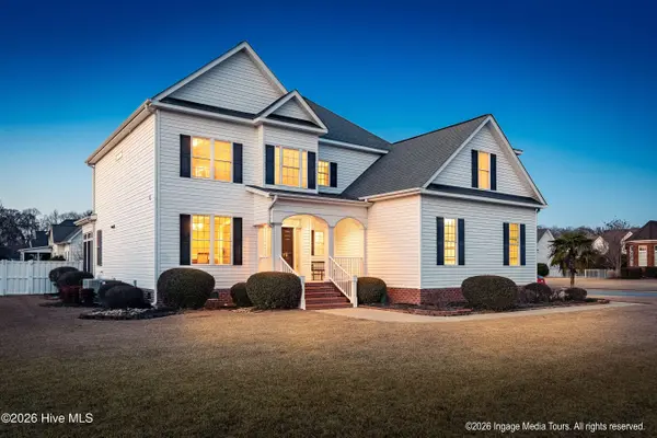 675 Stillwater DR, Winterville, NC 28590