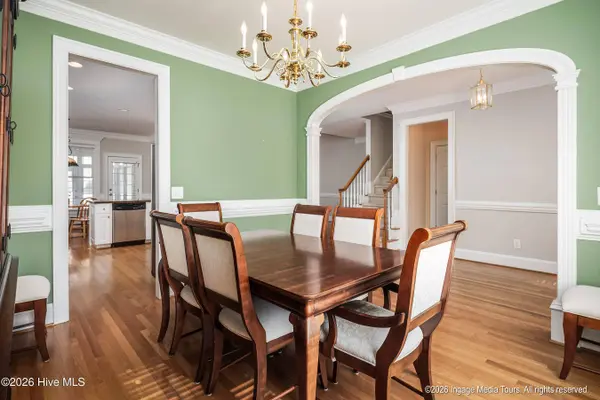 675 Stillwater DR, Winterville, NC 28590