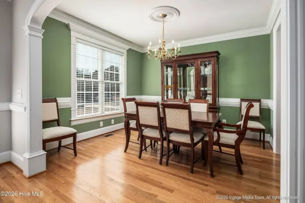 675 Stillwater DR, Winterville, NC 28590