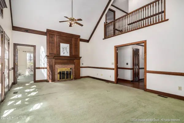 1296 Worthington LN, Greenville, NC 27858