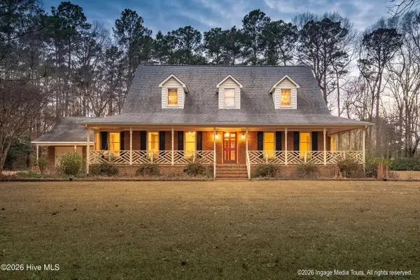 1296 Worthington LN, Greenville, NC 27858