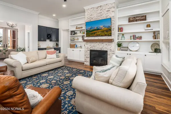 2841 Landing CIR, Grimesland, NC 27837