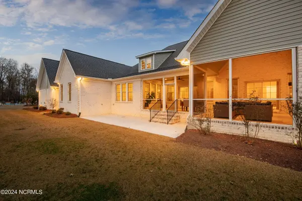 2841 Landing CIR, Grimesland, NC 27837