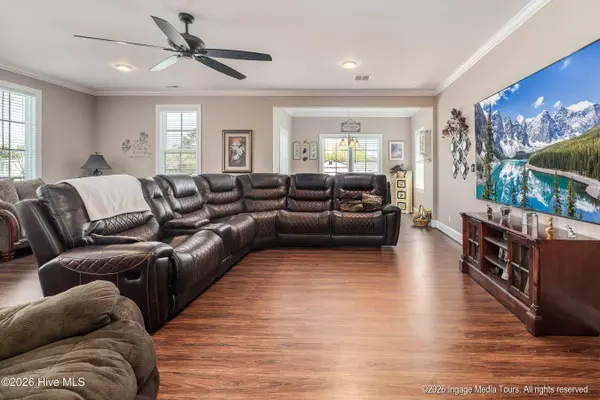 825 Ladle DR, Greenville, NC 27858