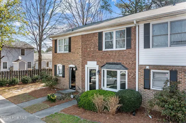 101 David DR #B15, Greenville, NC 27858