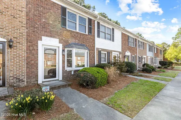 101 David DR #B15, Greenville, NC 27858