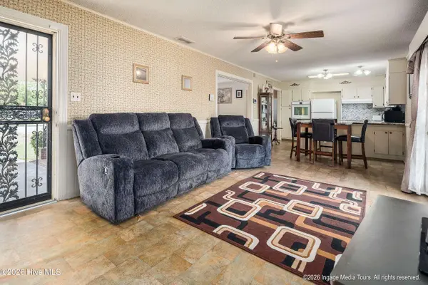 407 Kirkland DR, Greenville, NC 27858